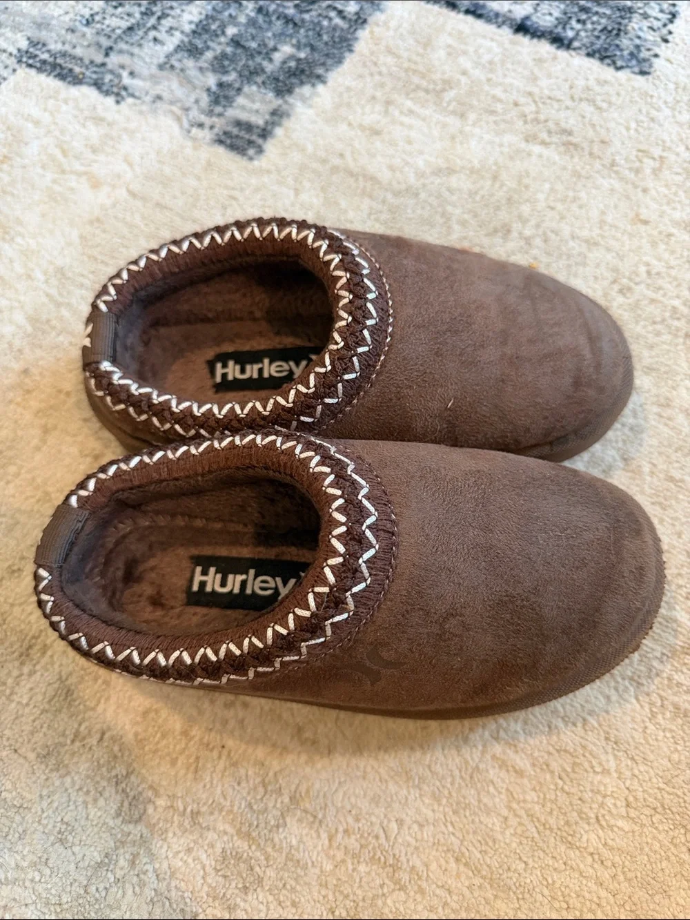 Hurley cozy brown
